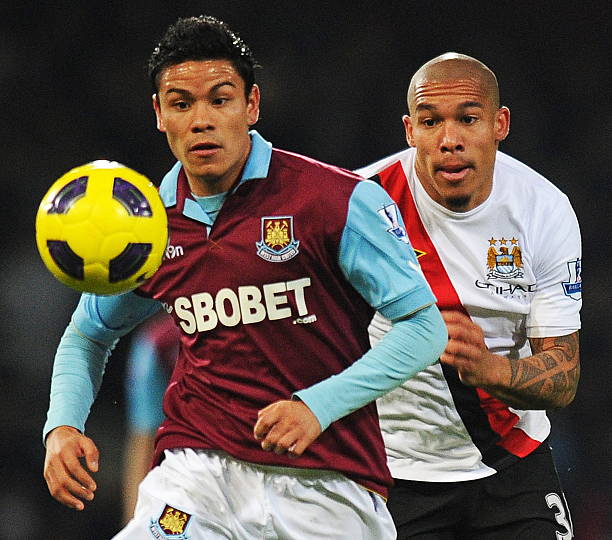 更是对他们 更是对他们