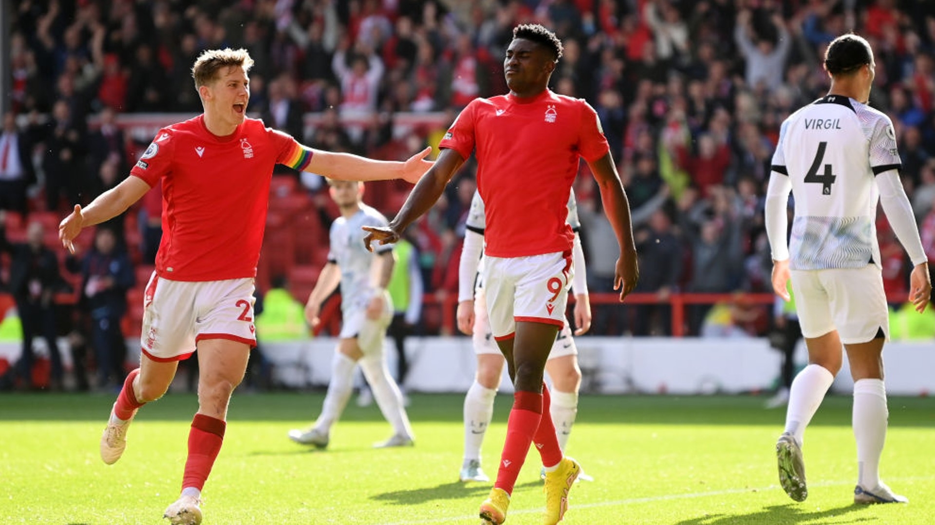 赛故事中最 赛故事中最